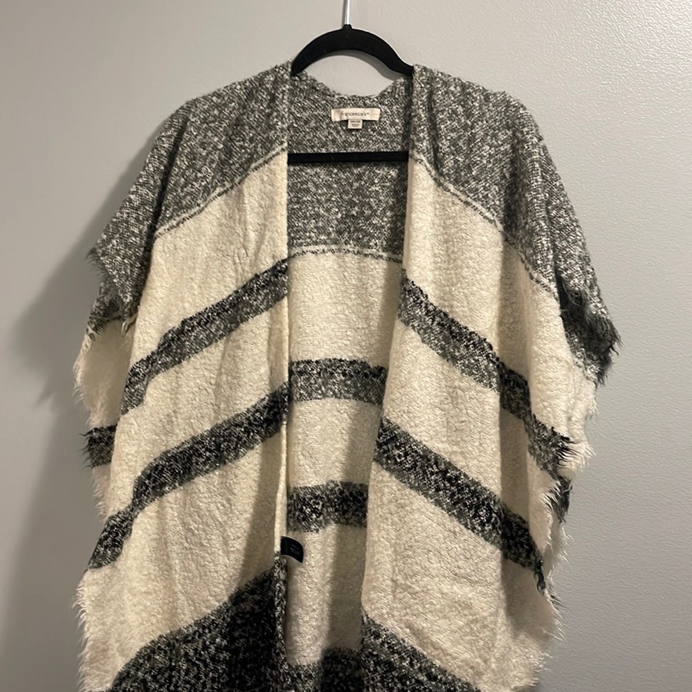 Francesca’s Poncho